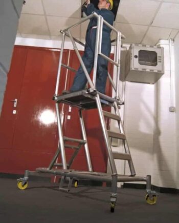 Adjusta Minit Podium Hire